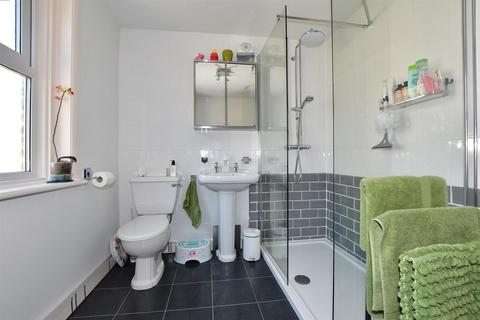 46 Fairlight Avenue, Ramsgate, CT12 6EH