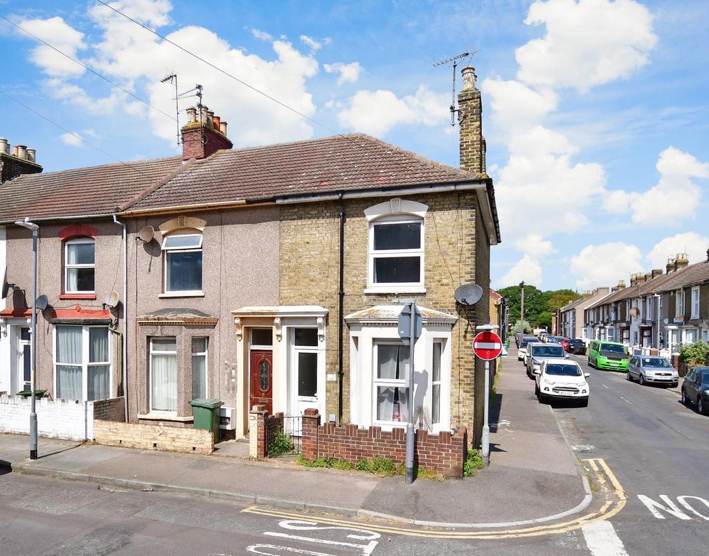 Alma Road, Sheerness, Kent 2 bed end of terrace house for sale £185,000