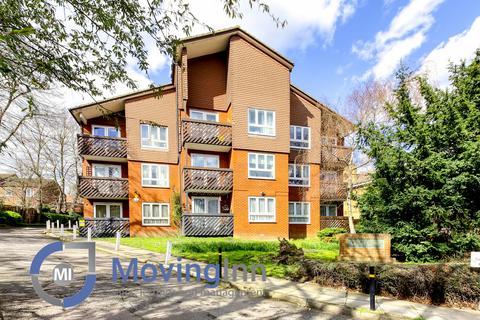 15 Cedar Close, London, SE21 8HX
