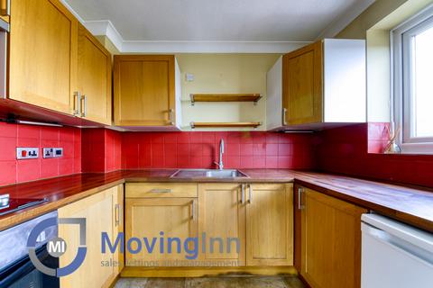 15 Cedar Close, London, SE21 8HX