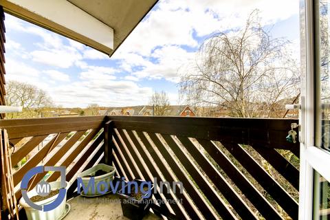 15 Cedar Close, London, SE21 8HX