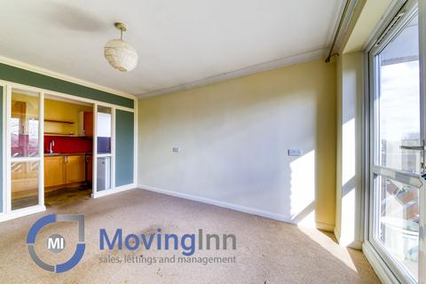 15 Cedar Close, London, SE21 8HX