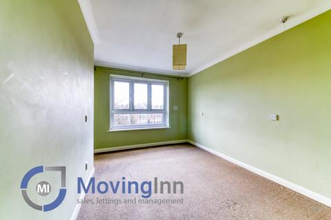 15 Cedar Close, London, SE21 8HX