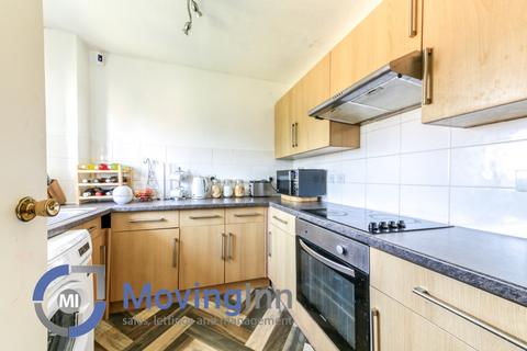 8 Hardcastle Close, Croydon, CR0 6XQ