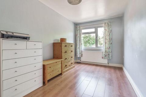 18 Ludlow Close, Basingstoke, RG23 8QW