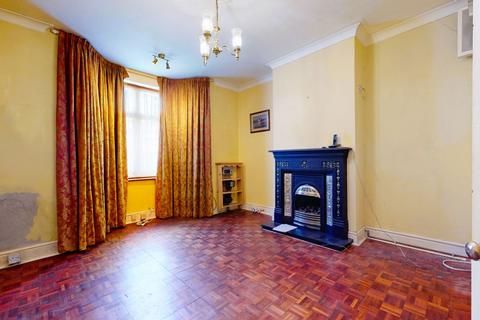 16 Victoria Road, Uxbridge, UB8 2TW