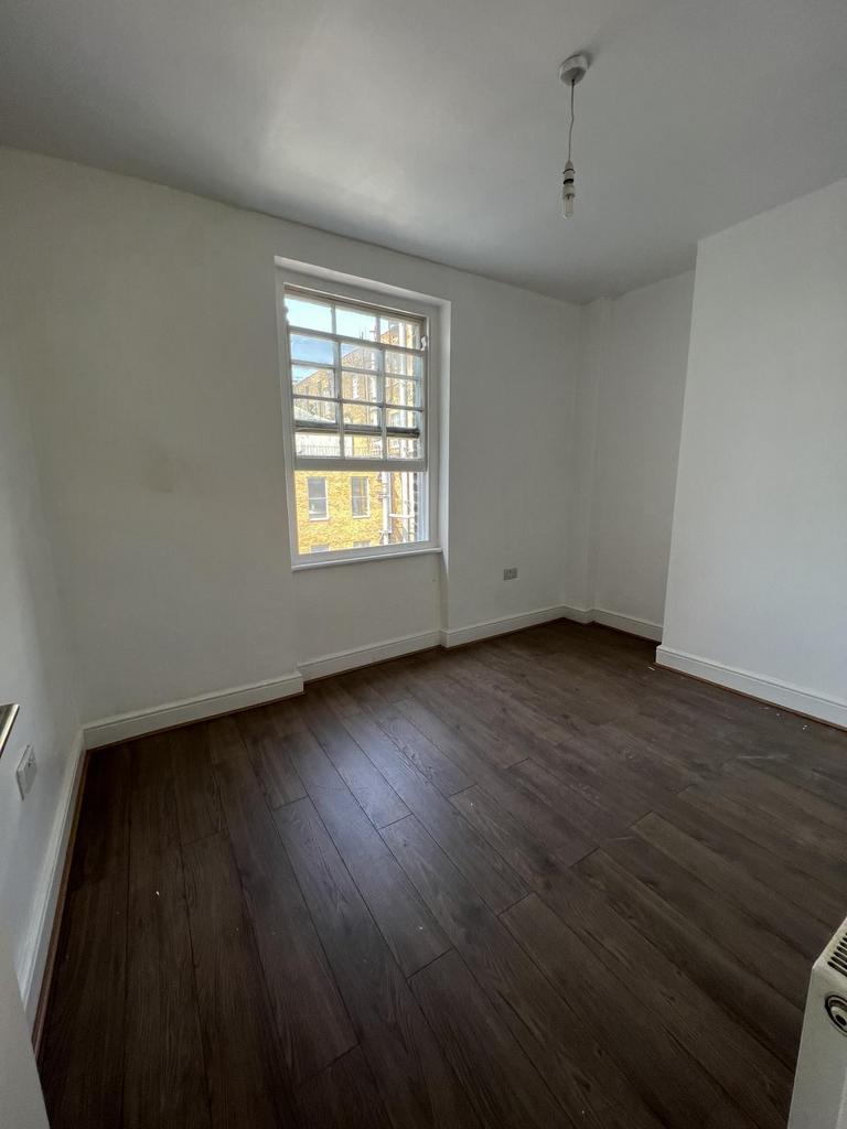 2 Bedroom Flat For Rent in Kentish Town NW1