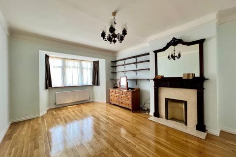 4 bedroom semi-detached house to rent, Bramber Road, North Finchley