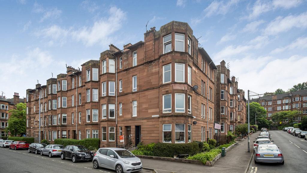 131 Tantallon Road, Shawlands, Glasgow G41 3EW 2 bed flat for sale £