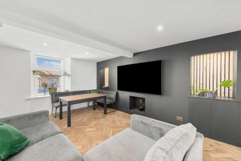 Lower Allanview Moray Street, Blackford, Auchterarder, PH4 1PY
