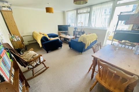 2 bedroom flat for sale, Pevensey Road, Eastbourne BN21