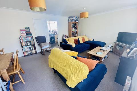 2 bedroom flat for sale, Pevensey Road, Eastbourne BN21