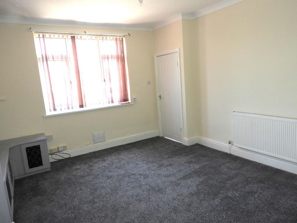 Balfour Road Bentley Doncaster 2 bed terraced house £80,000