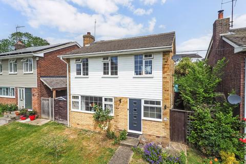14 Beavers Close, Alton, GU34 2EF
