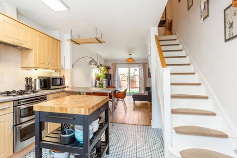 53 Wrexham Road, London, E3 2TJ