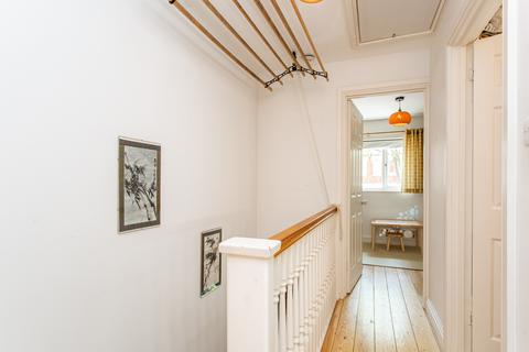 53 Wrexham Road, London, E3 2TJ
