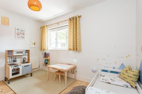 53 Wrexham Road, London, E3 2TJ
