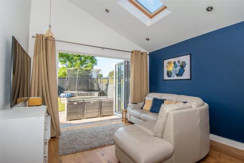 3 Four Oaks Drive, Marlbrook, Bromsgrove, B61 0SF