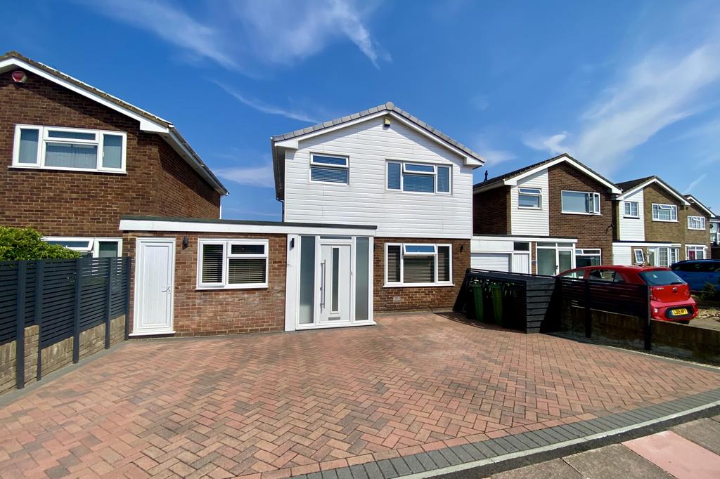 Princes Road, Eastbourne, East Sussex, BN23 4 bed detached house for