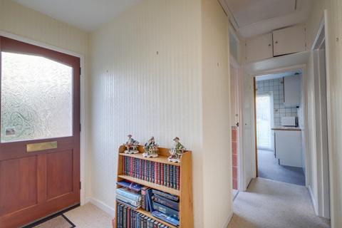 9 Broomfield, Benfleet, SS7 2ST