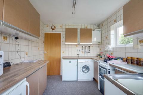 9 Broomfield, Benfleet, SS7 2ST