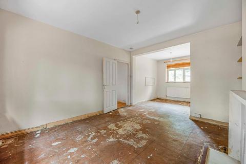 9 Perth Close, London, SW20 0AJ