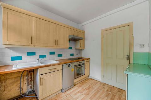 9 Perth Close, London, SW20 0AJ