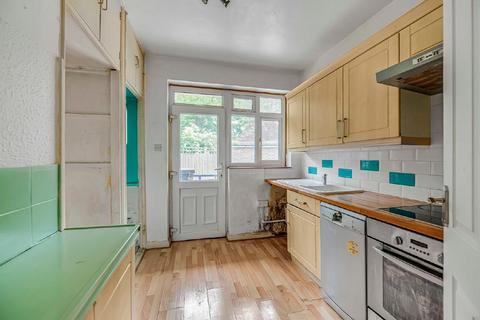 9 Perth Close, London, SW20 0AJ