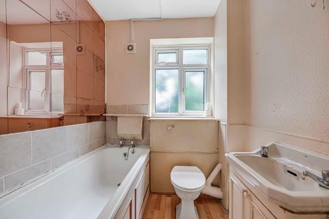 9 Perth Close, London, SW20 0AJ
