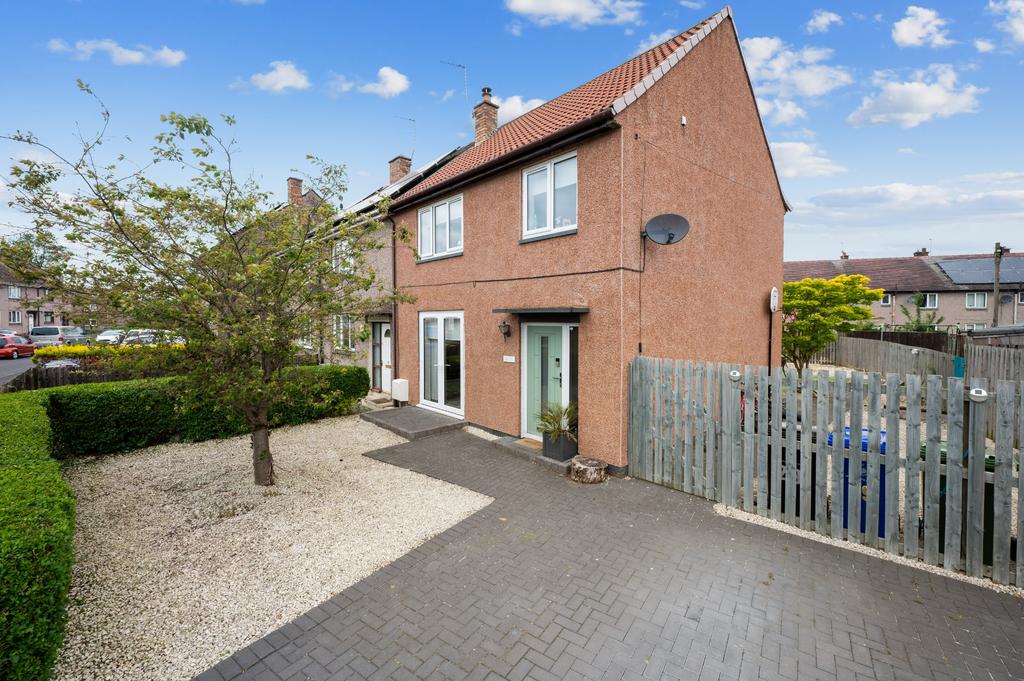 Hardie Crescent, Fallin, Stirling, FK7 7ED 3 bed end of terrace house