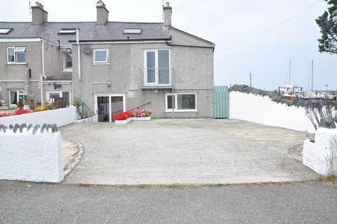 2 bedroom semi-detached house to rent, Hibernia Row, Holyhead, LL65