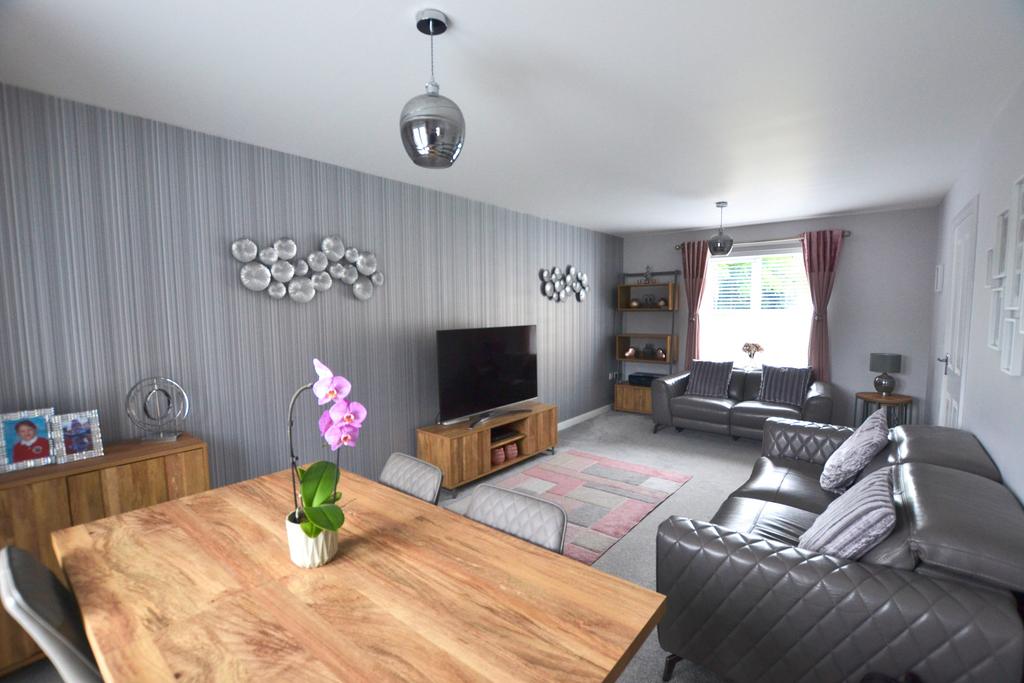 Kingfisher Road, Washington NE38 4 bed detached house for sale £299,950