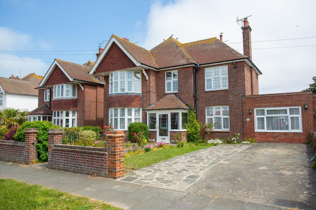Gresham Avenue, Margate, CT9 5 bed detached house for sale £850,000