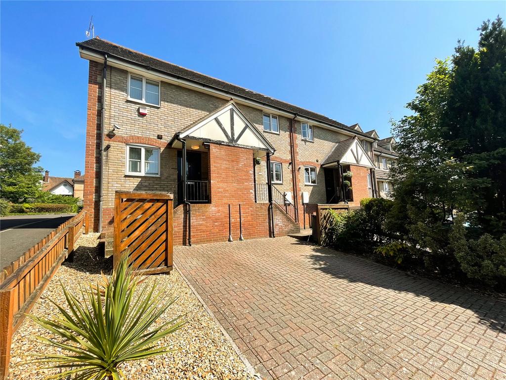 Trinity Road, Bournemouth, BH1 2 bed house for sale £325,000