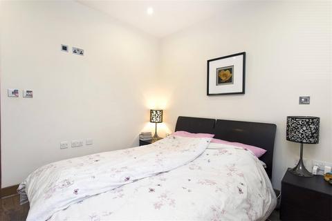 1 bedroom apartment to rent, Lanson Building, 348 Queenstown Road, London, SW11