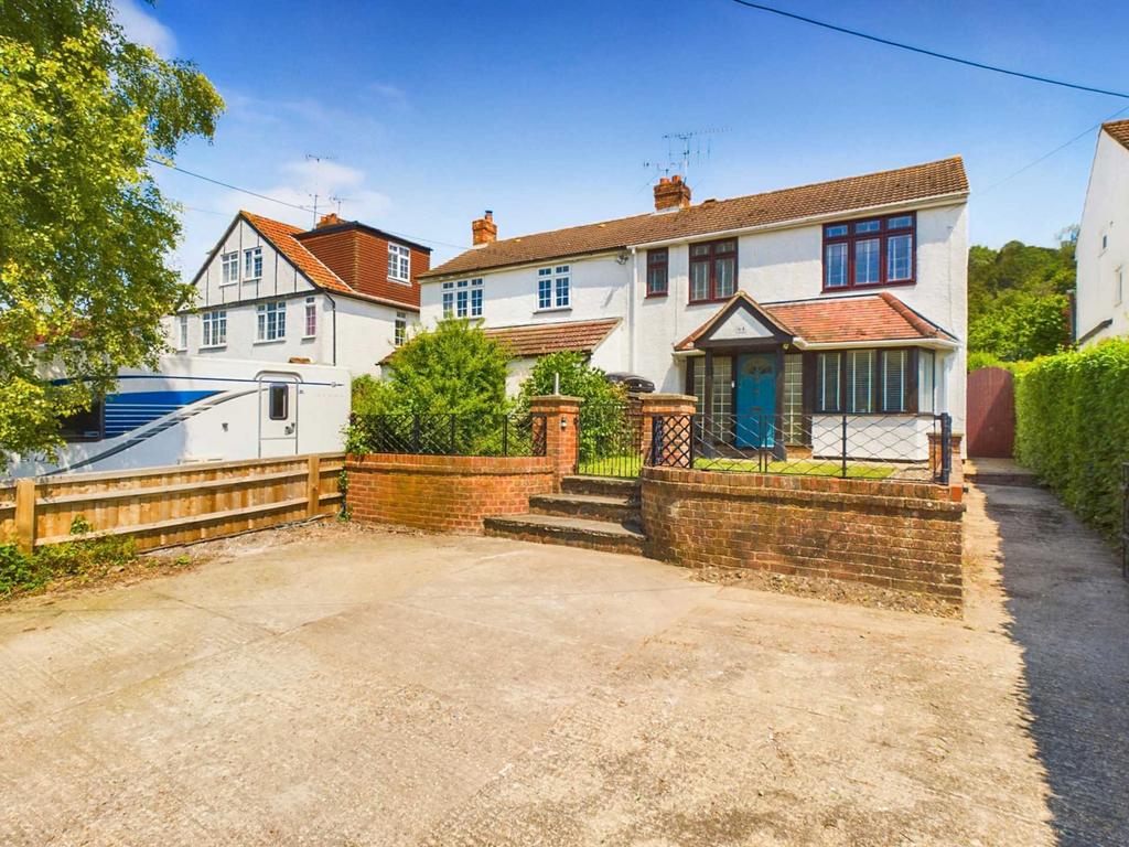 Chorley Road, High HP14 4 bed semidetached house for sale £
