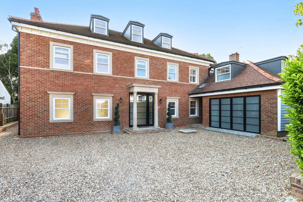 Westcar Lane, Hersham, WaltononThames, Surrey, KT12 6 bed detached house for sale £2,500,000