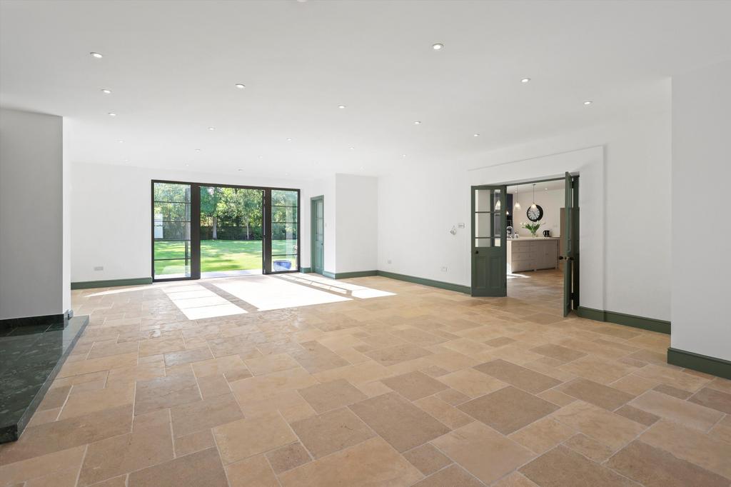 Westcar Lane, Hersham, WaltononThames, Surrey, KT12 6 bed detached house for sale £2,350,000