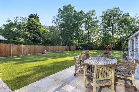 6 bedroom detached house for sale, Westcar Lane, Hersham, Walton-on-Thames, Surrey, KT12