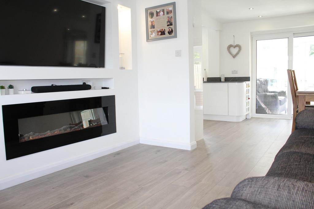 Lounge / Dining room