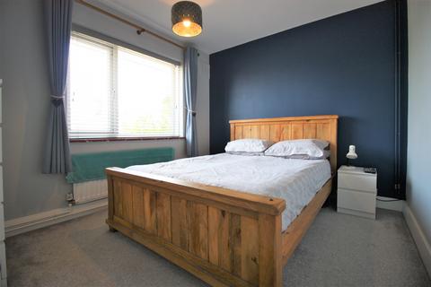 72 Durdells Avenue, Bournemouth, BH11 9EL