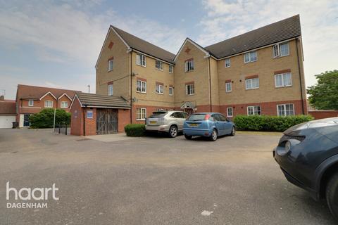27 Wagstaff Gardens, Dagenham, RM9 4HQ