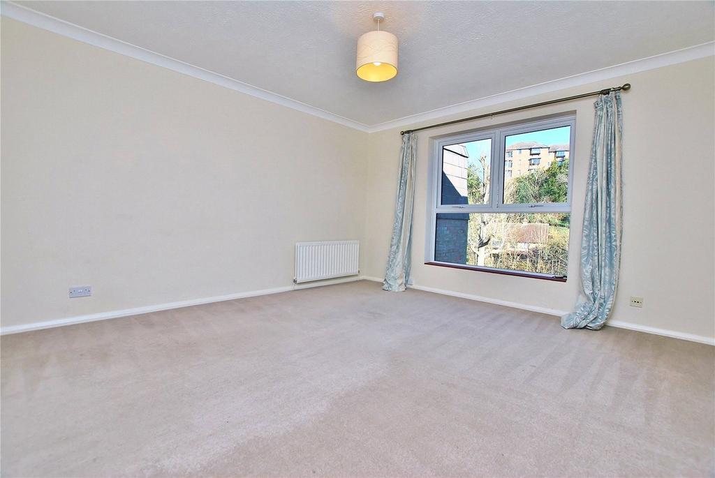 Charterhouse Road, Godalming, Surrey... 2 bed apartment for sale £220,000