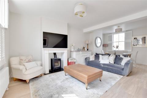 15 Reynolds Place, London, SE3 8SX
