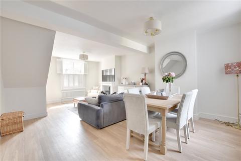 15 Reynolds Place, London, SE3 8SX