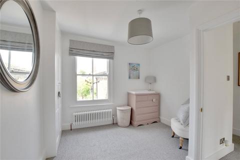 15 Reynolds Place, London, SE3 8SX