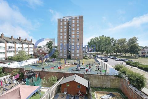 219 Villas Road, London, SE18 7PP