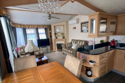 2 bedroom static caravan for sale, Little Venice Country Park and Marina, , Hampstead Lane ME18