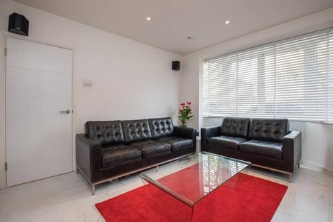 14 Herbert Road, Kingston Upon Thames, KT1 2SP