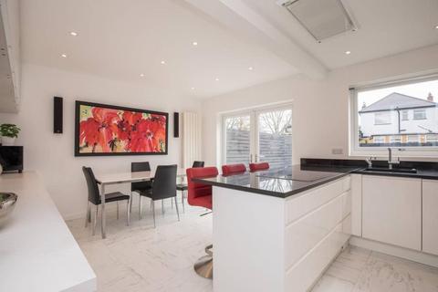14 Herbert Road, Kingston Upon Thames, KT1 2SP